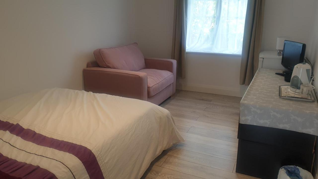 Homestay Apsley Home, *